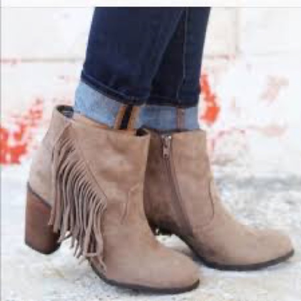 Madden Girl Descent Fringe Ankle Booties 10M
